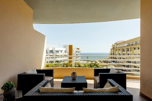 Cascais Golden Horizon By Clama Retreats