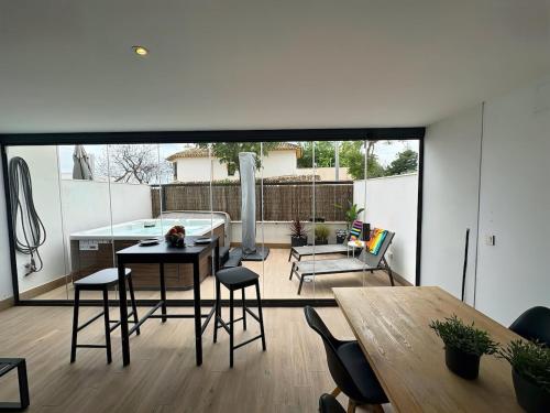 Terrace Private Jacuzzi - City Centre