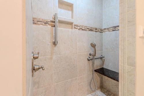 3BR Shipmaster Suite photo 32