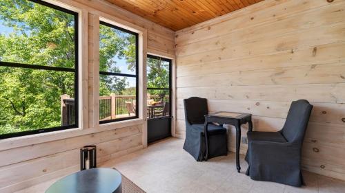 Rocking Chair Ridge by AvantStay photo 37