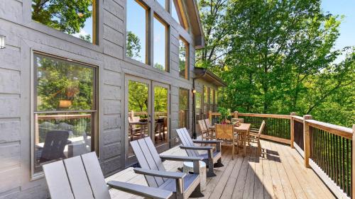 Rocking Chair Ridge by AvantStay photo 61