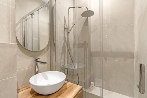 Luxury Suite Batignolles- Paris 17e