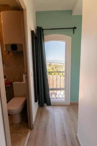 Vue mer panoramique montagne Studio rénové Cannes