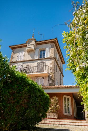 Vue mer panoramique montagne Studio rénové Cannes