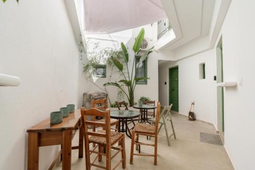 Vincenzo Harmony II- Rethymno old town