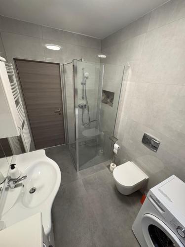 Modern apartment with private garden in Pula