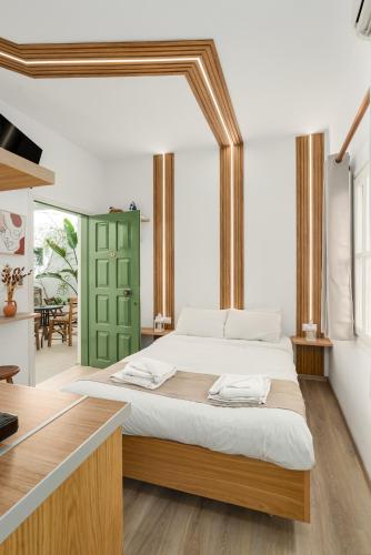 Vincenzo Harmony II- Rethymno old town