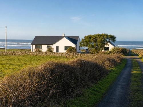 Gallery image of Freaghcastle House in Milltown Malbay