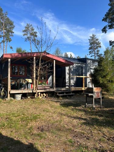 Domek nad jeziorem Gowidlińskim