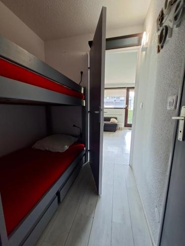 Llit o llits en una habitació de Studio Hyper centre - Ski