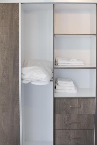 New Ventiri Family Suite 1, near Hilton, Athens central, fully equipped