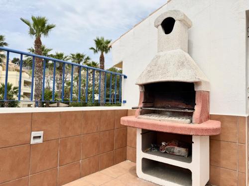 Estrella del Mar - 3-Bedroom House for 6 with Pool, BBQ, Two Terraces and Sea Views