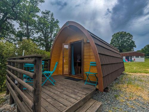 Cabane forestière en Berry près d'une base nautique - FR-1-591-647