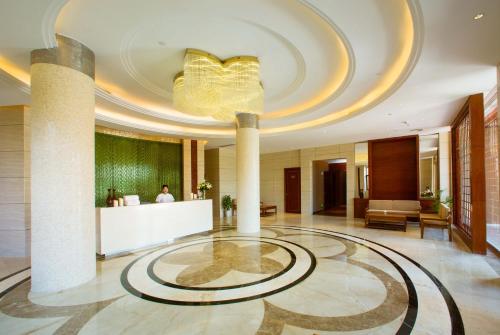 The lobby or reception area at Landmark Mekong Riverside Hotel