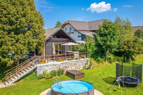 Family Friendly Kraševec Lodge - Happy Rentals