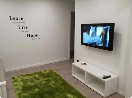 Ria Center Apartment - Left