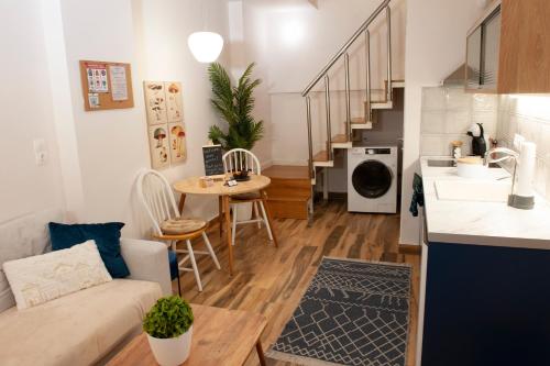 Modern Loft with Parking near White Tower