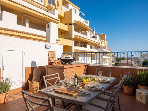 Estrella del Mar - 3-Bedroom House for 6 with Pool, BBQ, Two Terraces and Sea Views