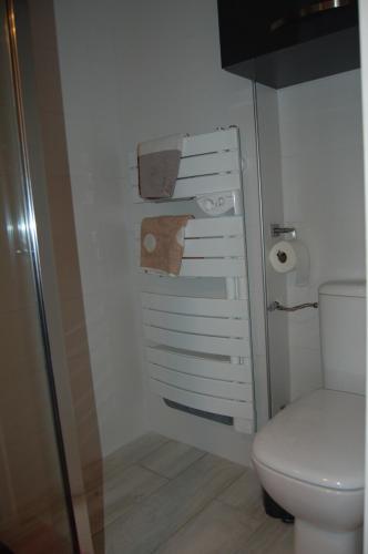 Kupatilo u objektu Appartement RÉSIDENCE DE LA GRÈVE