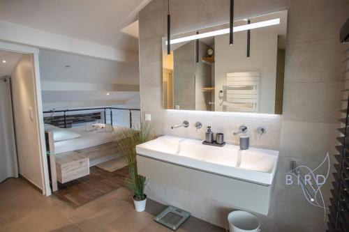 Duplex contemporain en bord de mer AC parking