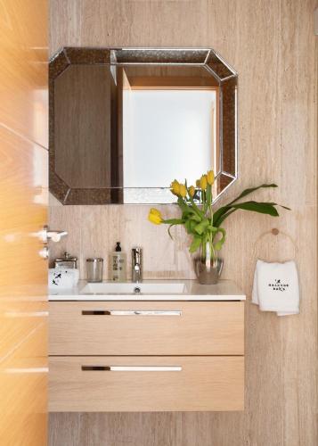 Halcyon Days designer apartments by Ana Locking photo 14