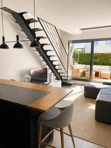 The Boutique Houses - Spacious Apartment with Terrace Lounge - Milan Navigli - City Center