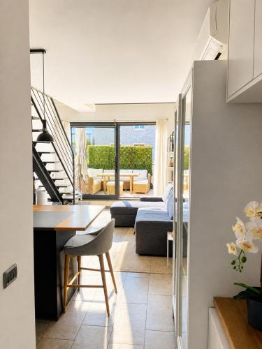 The Boutique Houses - Spacious Apartment with Terrace Lounge - Milan Navigli - City Center
