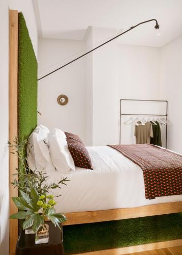 Halcyon Days designer apartments by Ana Locking photo 18