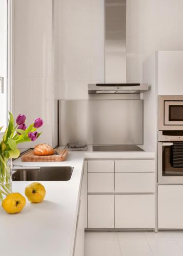 Halcyon Days designer apartments by Ana Locking photo 34
