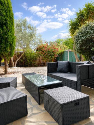 Bali Suite Fréjus - T3 climatisé - Jardin - Piscine résidentielle - Parking