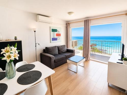 Apartamento frente al mar en Calpe con parking para 4 personas