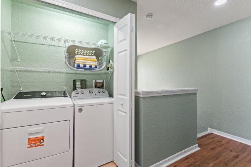 25% Off 3BR Disney Area Villa photo 23