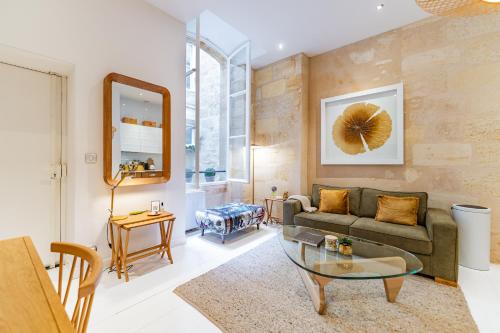 Superbe appartement Bordelais plein de charme et lumineux avec terrasse
