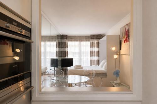 Studio with terrace on the 6th floor