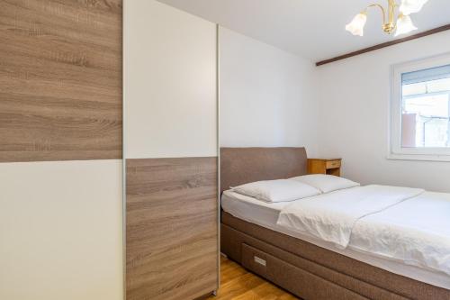 Apartment Ema