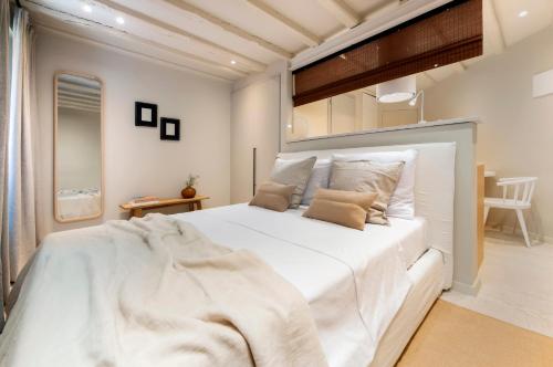 Calnova Suites