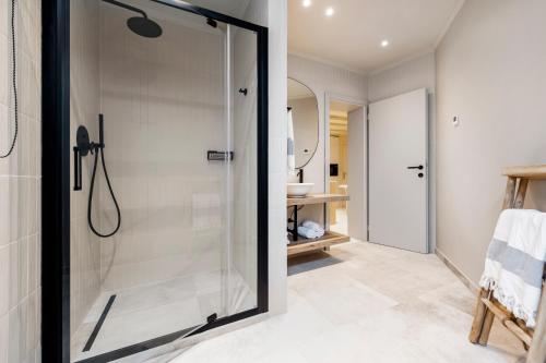 Calnova Suites