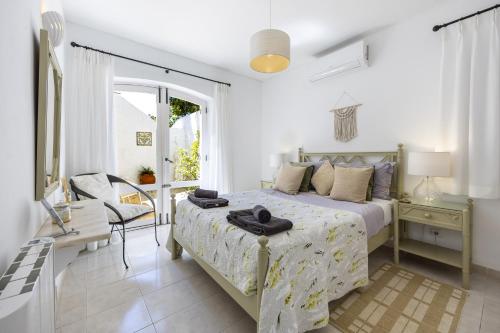 CoolHouses Algarve Luz,3 bed townhouse, lovely sea view, walking distance to beach, Casa 24 LBC