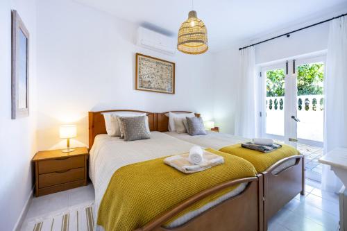 CoolHouses Algarve Luz,3 bed townhouse, lovely sea view, walking distance to beach, Casa 24 LBC