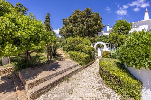 CoolHouses Algarve Luz,3 bed townhouse, lovely sea view, walking distance to beach, Casa 24 LBC