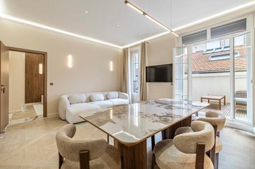 - CLR - Stunning 3 bedroom apartment with terrace in the heart of Cannes