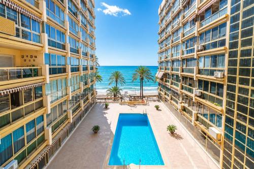 Cubo's Apartment Mayoral Front Line Marbella