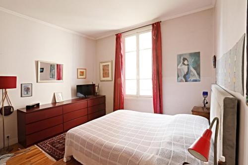 My Beautiful House With a Garden in Paris