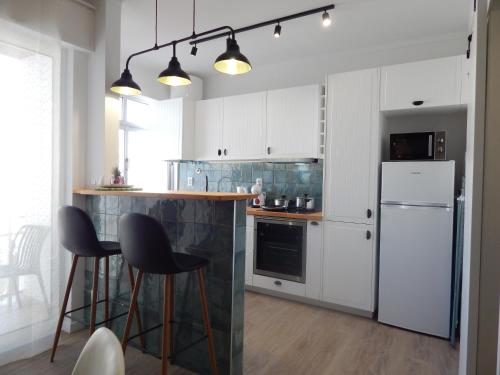 Casa Bella Breezy, 1 minute walk to beach, luxury