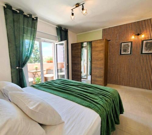 Paradise for children, Family apartment Oros Medulin, with a pool, gl