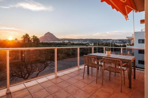 Arenal beach with great Montgo sunset views