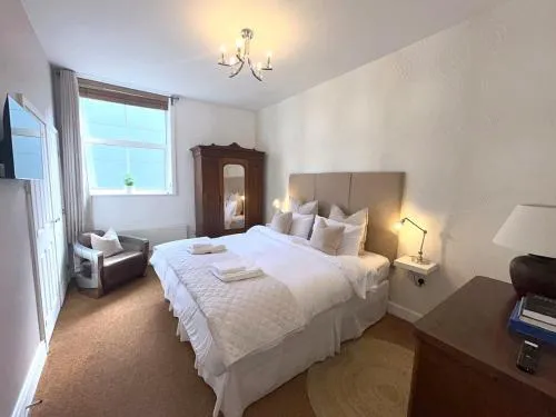 Charming 2-Bedroom Apartment in Vibrant Southville photo 1