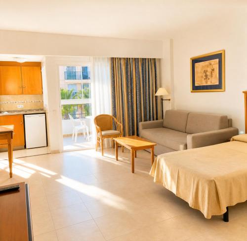 Apartamento privado en Puerto de Fuengirola - Calle Lamo de Espinosa 10