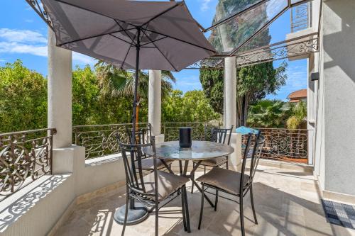 Villa Deva - 5 Bedrooms - Heated Pool