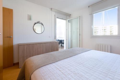 NIDO 139 Apartamento con piscina y vistas al canal